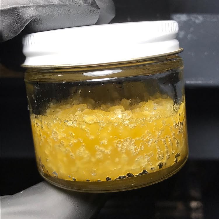strawberry-banana-live-rosin-1.jpeg